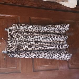 Loft Black & White Graphic Print Skirt - Size 8